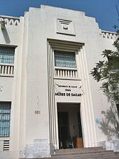 Institut Fondamental d'Afrique Noire httpsuploadwikimediaorgwikipediacommonsthu
