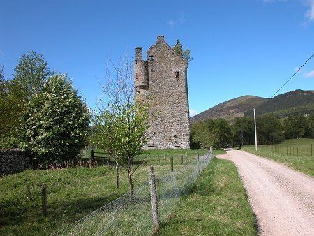 Invermark Castle wwwundiscoveredscotlandcouktarfsideinvermarkc