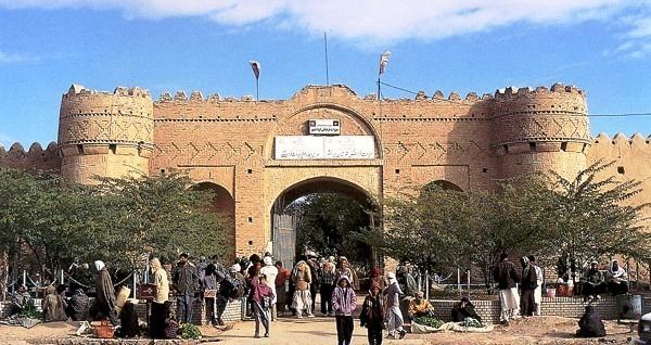 Iranshahr (city) httpsuploadwikimediaorgwikipediacommons88