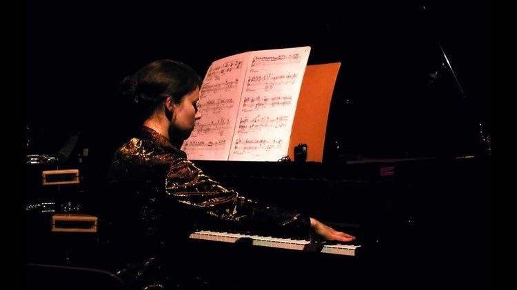 Irina Emeliantseva Pianist and composer Irina Emeliantseva Shadowlight Schattenlicht