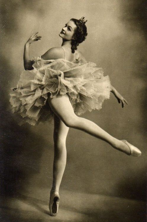 Irina Kolpakova Irina Kolpakova as Aurora 1950s Dance Pinterest