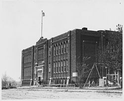 Irwin Consolidated School httpsuploadwikimediaorgwikipediacommonsthu