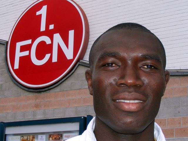 Isaac Boakye Club verpflichtet Strmer Isaac Boakye bis 2010 1 FC