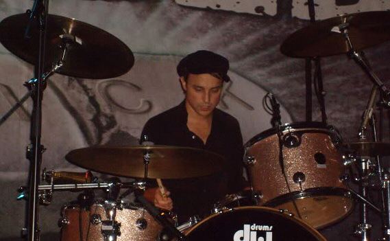 Isaac Carpenter (drummer) httpsuploadwikimediaorgwikipediacommonsee