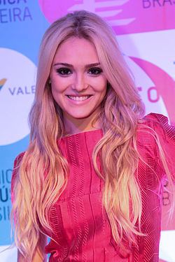 Isabelle Drummond httpsuploadwikimediaorgwikipediacommonsthu