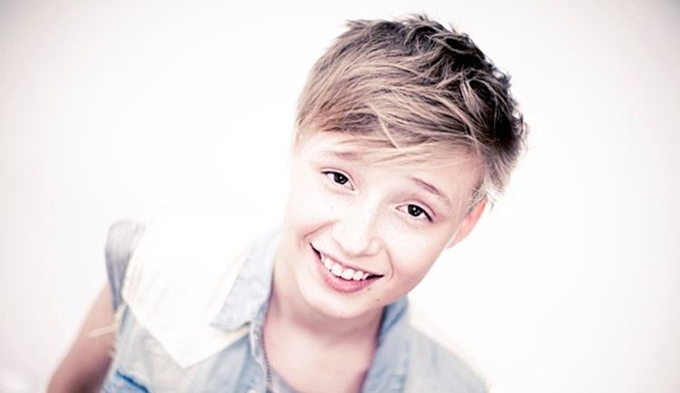 Isac Elliot isac elliot Maximum Pop