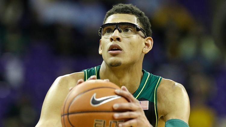 Isaiah Austin Isaiah Austin diagnosed with Marfan syndrome ending
