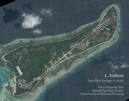 Isdhoo (Laamu Atoll) islesegovmvimagesislandsDNP0514AB16LIsdho