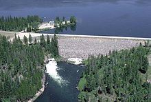 Island Park Dam httpsuploadwikimediaorgwikipediacommonsthu