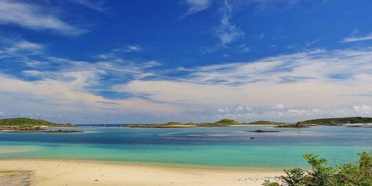 The Isles of Scilly Official Tourist Board Guide
