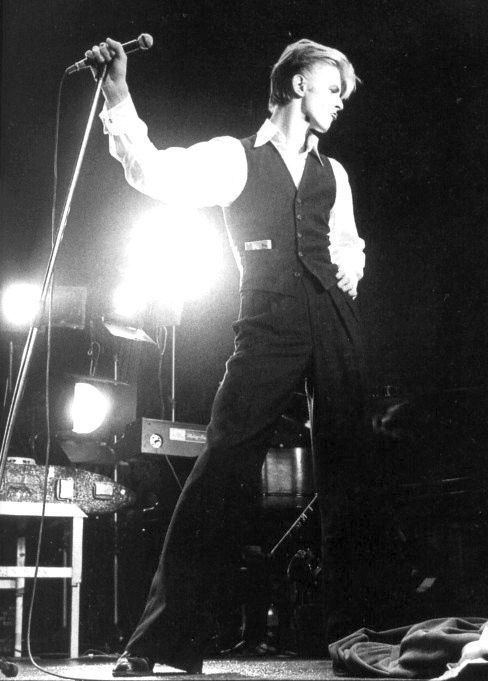 Isolar – 1976 Tour David Bowie Isolar 1976 Tour art Pinterest David bowie