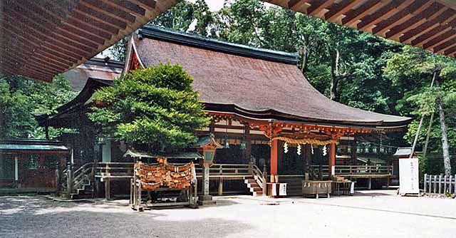 Isonokami Shrine