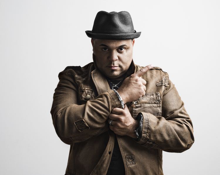 Israel Houghton httpscreammagfileswordpresscom201206997e6