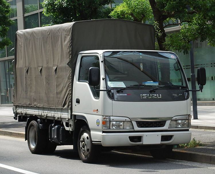 Isuzu Elf