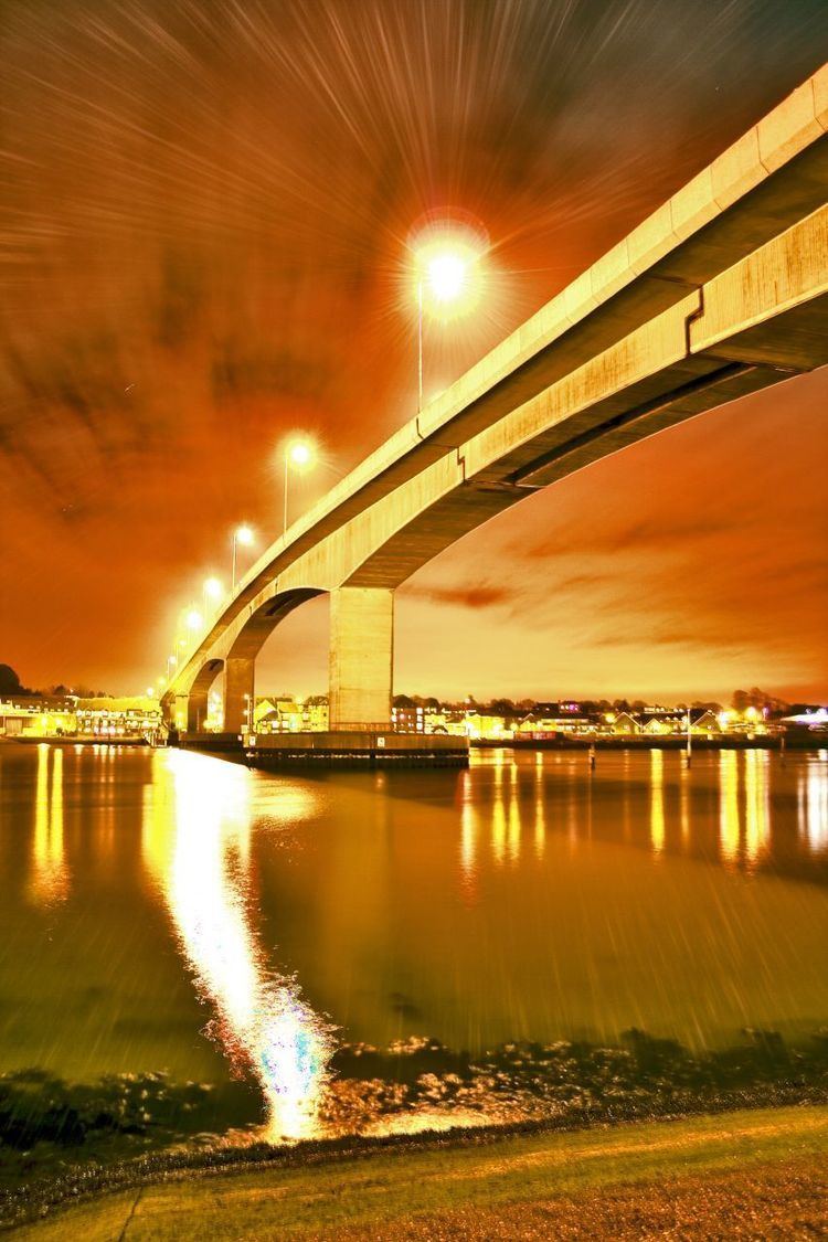 Itchen Bridge httpsuploadwikimediaorgwikipediacommons66