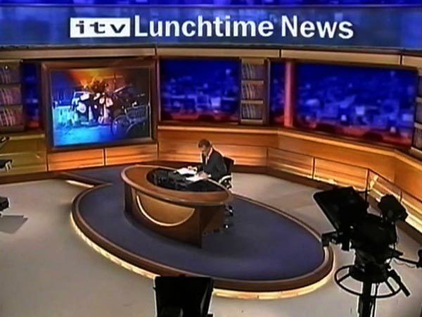 ITV Lunchtime News hubtvarkorgukimagesnewsitvnewsimageslunch