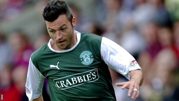 Ivan Sproule BBC Sport Ross County sign Ivan Sproule from SPL rivals Hibs