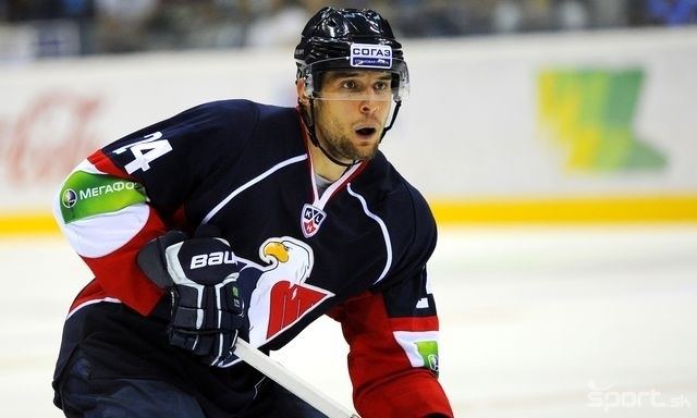 Ivan Svarny Nvrat hlsi obranca Ivan varn Sprvy HC SLOVAN