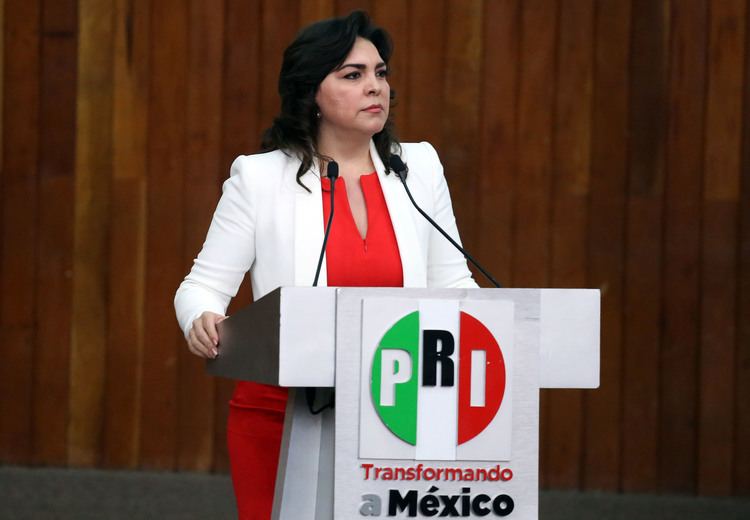 Ivonne Ortega Pacheco Ivonne Ortega gana casi el doble que Pea Nieto Mayaleaks Formato