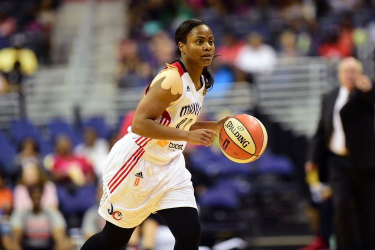 Ivory Latta Ivory Latta on the identity of the female athlete in the WNBA