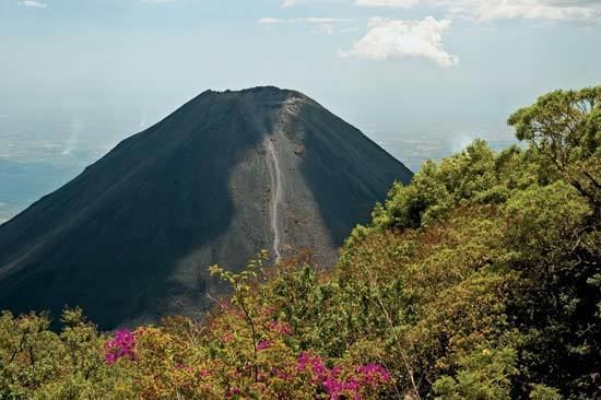Izalco (volcano) httpsmedia1britannicacomebmedia241561240