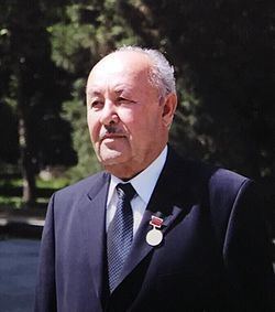 Izatullo Khayoyev httpsuploadwikimediaorgwikipediacommonsthu
