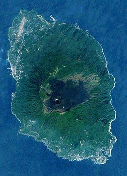 Izu Ōshima httpsuploadwikimediaorgwikipediacommonsthu