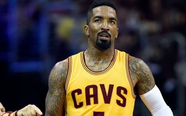 J. R. Smith WATCH JR Smith proposes to girlfriend with help from