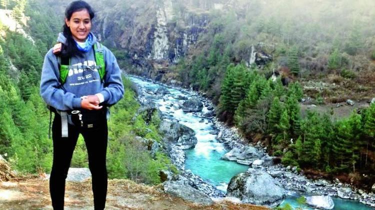 Jaahnavi Sriperambuduru Hyderabad girl becomes youngest Everest guide