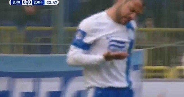 Jaba Kankava Dynamos Oleg Gusev saved from swallowing tongue by Dnipros Jaba