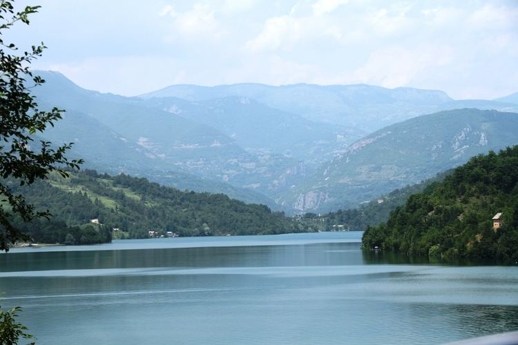 Jablanica lake httpsuploadwikimediaorgwikipediacommonsbb