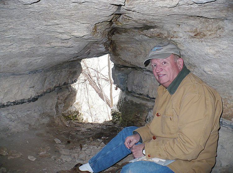 Jack Hinson Cave near Hurricane Creek parispinet Home