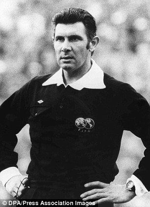 Jack Taylor (referee) WORLD CUP 2010 Jack Taylor39s 1974 final spot of