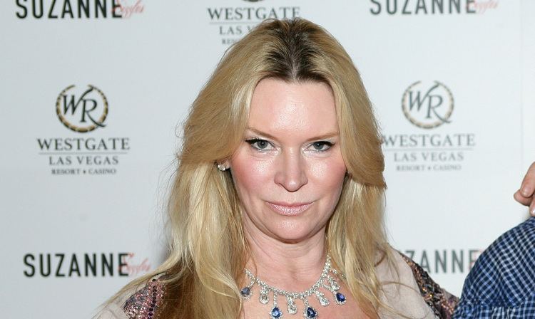 Jackie Siegel cdn03cdnjustjaredcomwpcontentuploadsheadlin