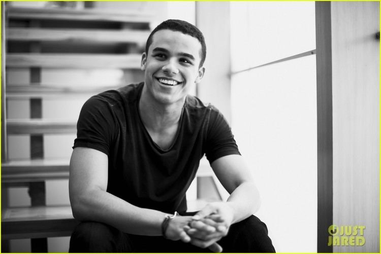 Jacob Artist Glee39s Jacob Artist Photo Shoot JustJaredcom Exclusive