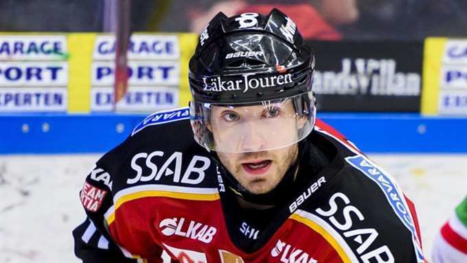 Jacob Micflikier Lules Jacob Micflikier uppges nra flytt till Biel SHL Expressen