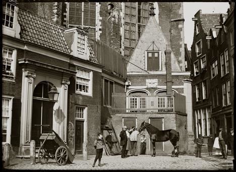 Jacob Olie 19th Century Amsterdam through the Lens of Jacob Olie