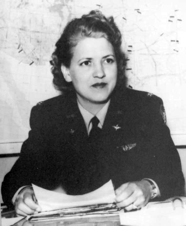 Jacqueline Cochran httpsuploadwikimediaorgwikipediacommons77