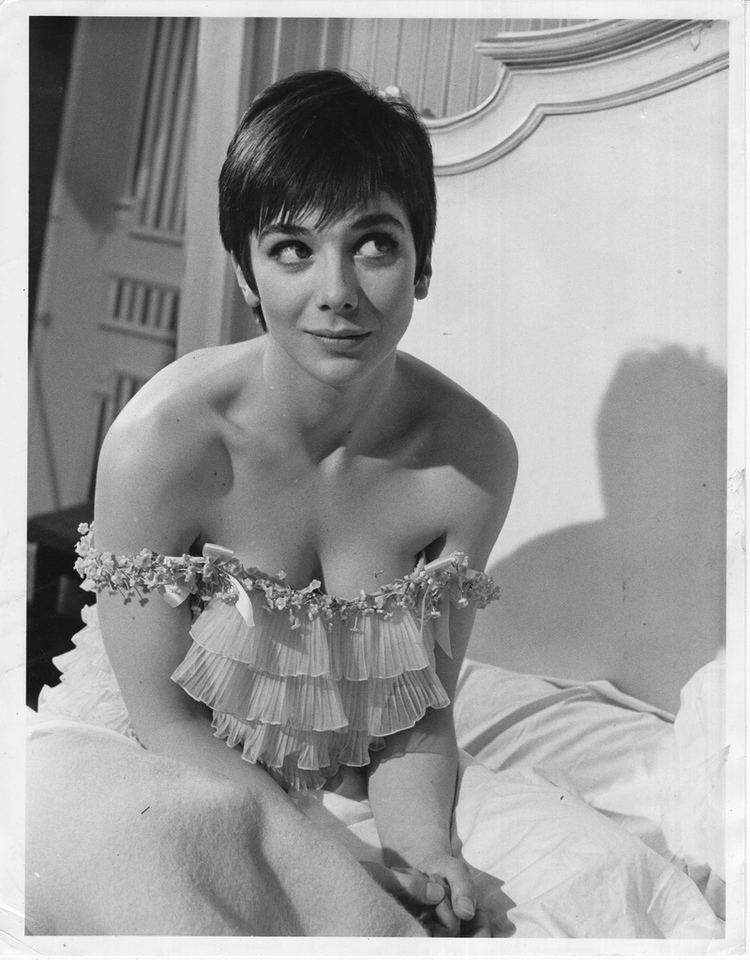 Jacqueline Pearce Jacqueline Pearce StBW36E Don39t Raise the bridge lower