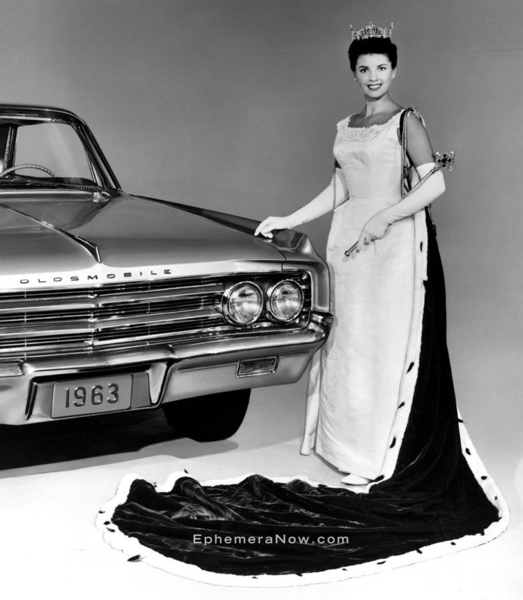 Jacquelyn Mayer Plan59com Historical Photos 1963 Oldsmobile and