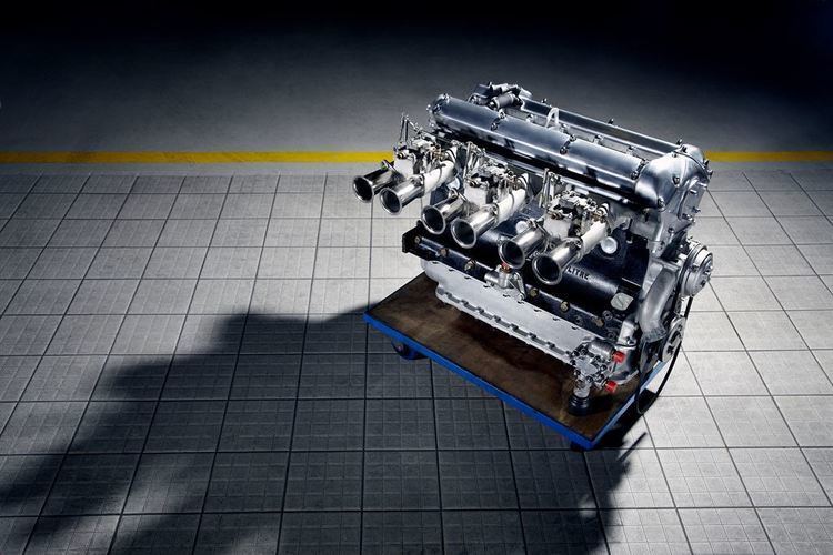 Jaguar XK6 engine
