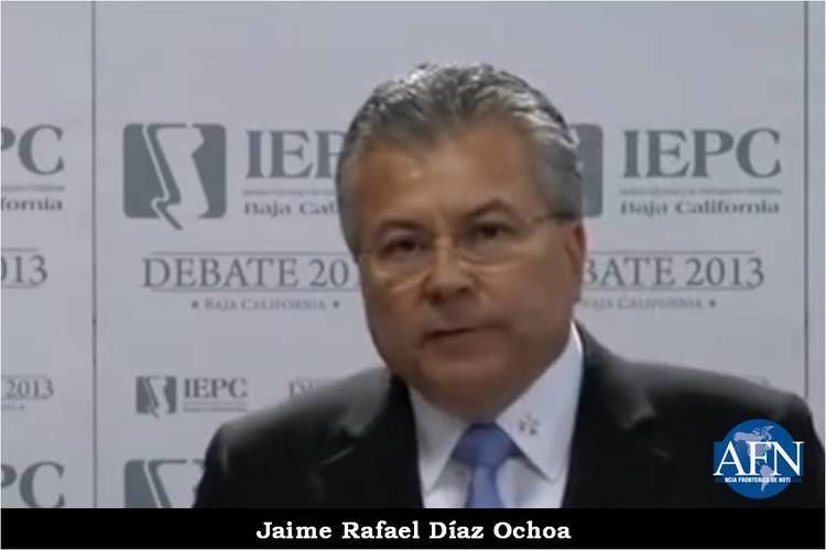 Jaime Rafael Diaz Ochoa Sacan a relucir a la novia del alcalde