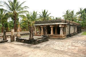 Jain Temple, Kidanganad httpsuploadwikimediaorgwikipediacommonsthu