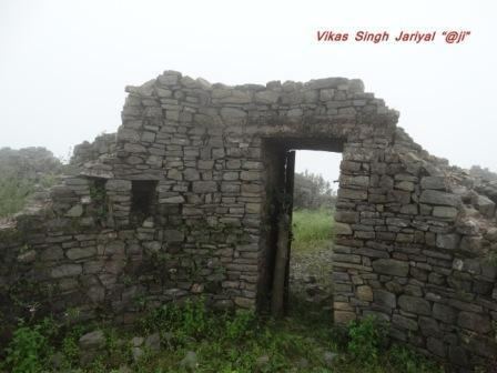 Jaitak fort Panoramio Photos by Vikas Singh Jariyal