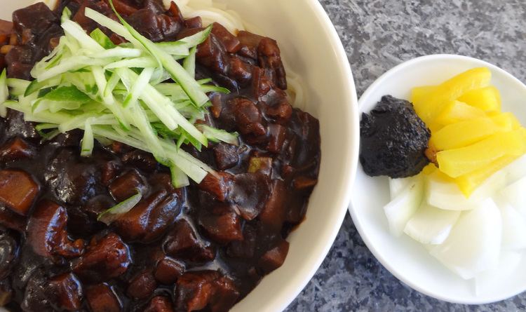 Jajangmyeon Jjajangmyeon Noodles in blackbean sauce recipe Maangchicom