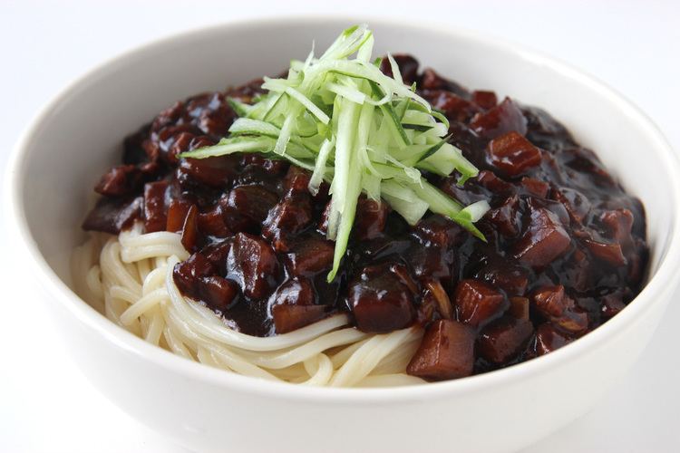 Jajangmyeon Jjajangmyeon Noodles in blackbean sauce recipe Maangchicom