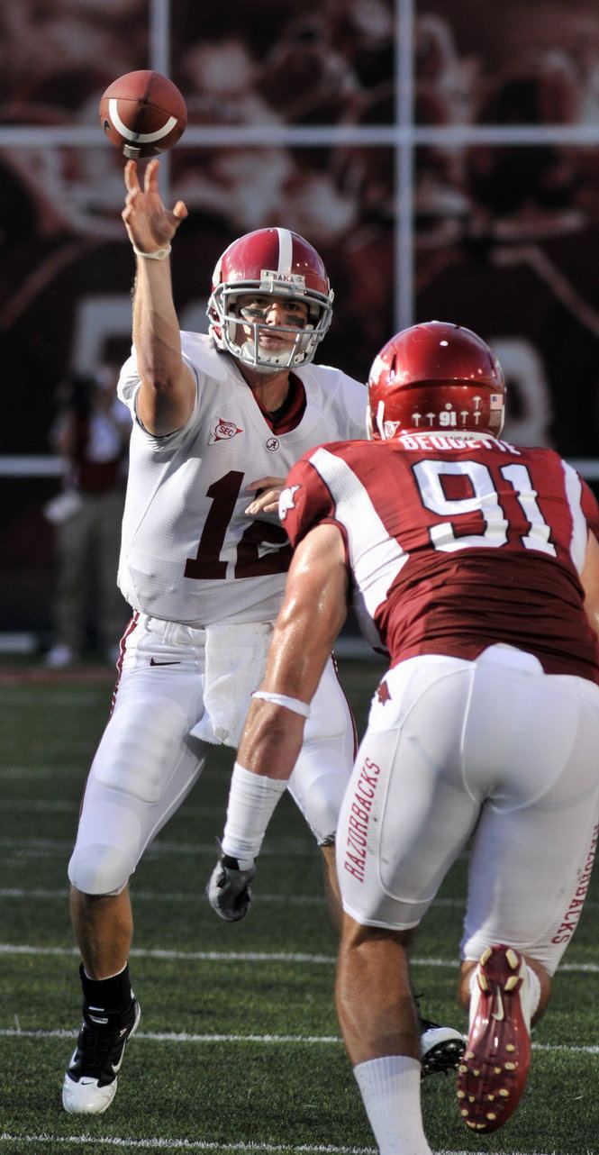 From Patriot to patriot: Former defensive end Jake Bequette thriving in  101st Airborne - The Athletic