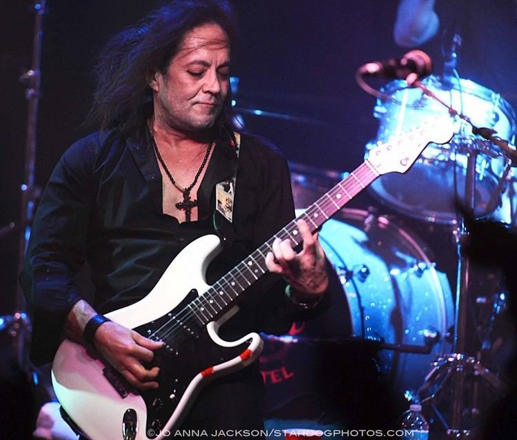 Jake E. Lee rockrevoltmagazinecomwpcontentuploads201312