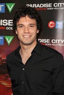 Jake Epstein iamediaimdbcomimagesMMV5BNzE3NDAyNDg0M15BMl5