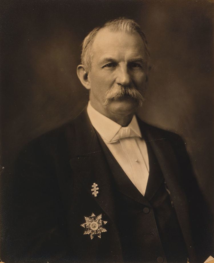 James D. Richardson